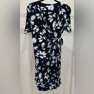 Motherhood Maternity Dress Wrap Around, Navy Floral, Short Sleeve, Size S